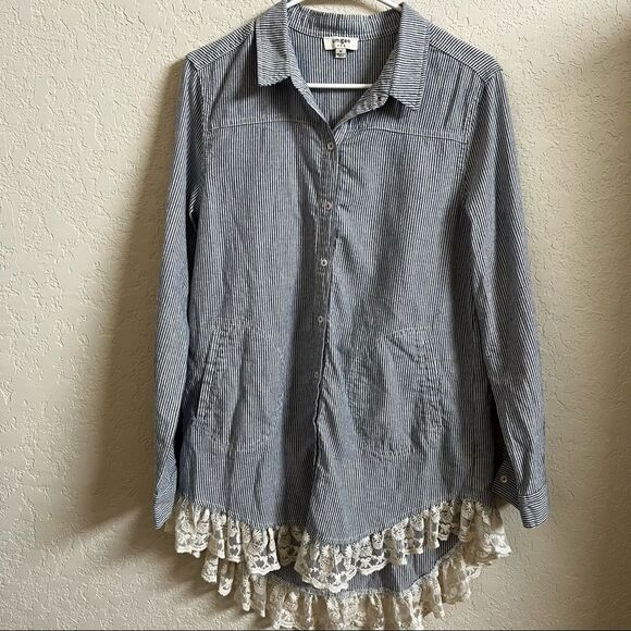 Umgee Women’s Medium Pinstripe Lace High Low Button Down Tunic Top - Picture 8 of 8